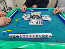 Mahjong: How to Play, Essential Rules, Winning Hands, and Smart Strategies
